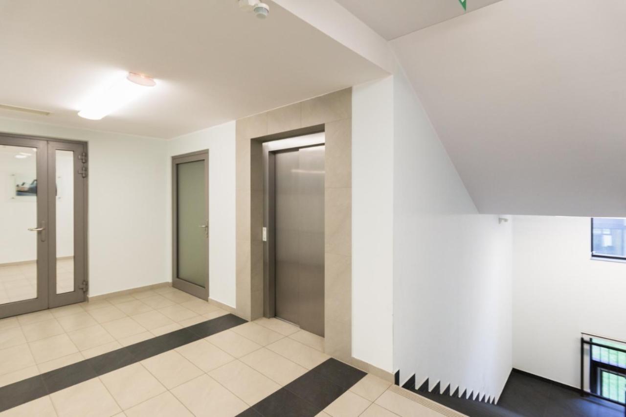 Romanowicza 5 Serene Place クラクフ エクステリア 写真
